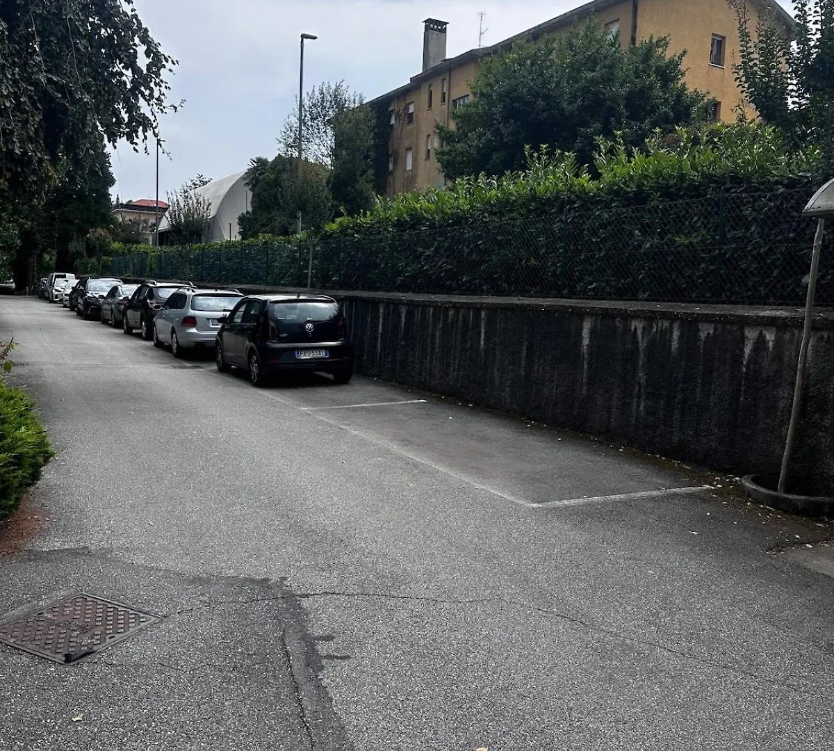 Casa Anna Apartment Luino 0*,